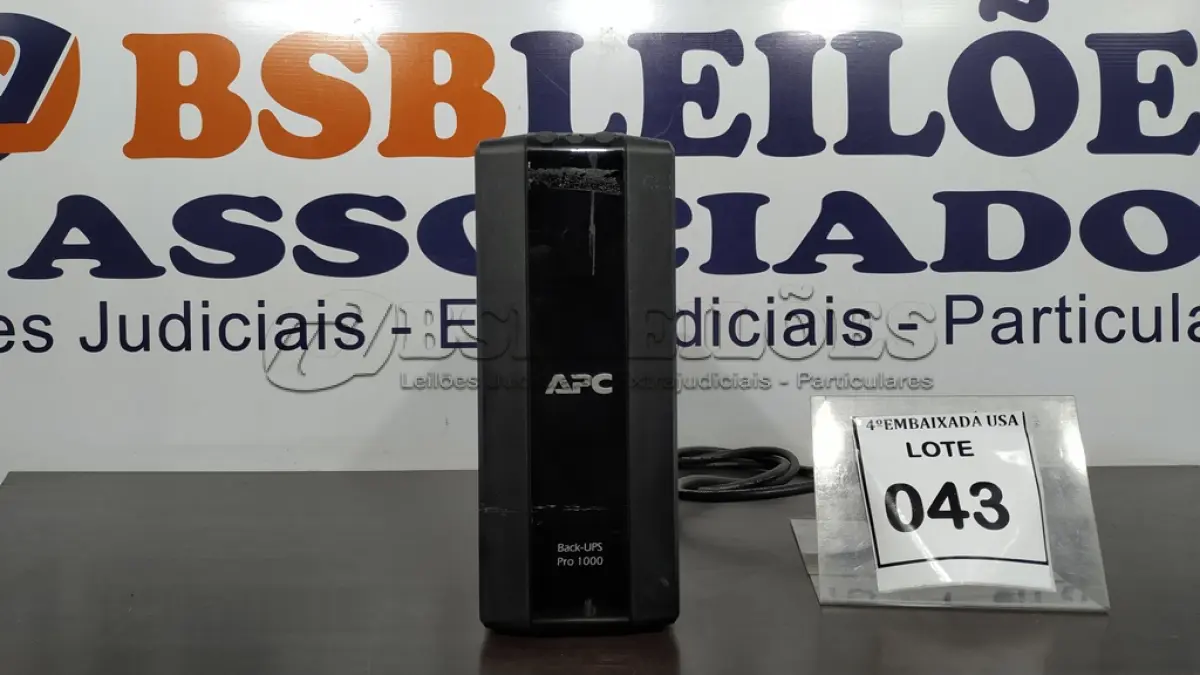 LOTE 043 - 01 APC UPS UNIT. (NO ESTADO EM QUE SE ENCONTRA. SUJEITO A AVARIAS OCULTAS/VISÍVEIS.) 3B1135X18504