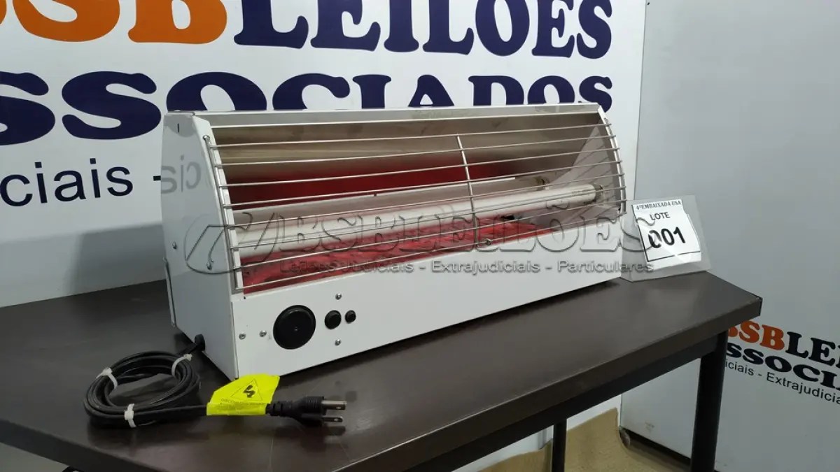 LOTE 001 - 01 LÂMPADA FLUORESCENTE PARA MOSCAS PARACLIPSE. (NO ESTADO EM QUE SE ENCONTRA. SUJEITO A AVARIAS OCULTAS/VISÍVEIS.)