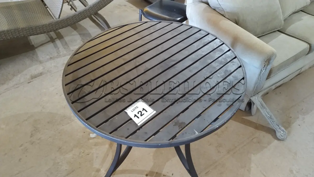 LOTE 121