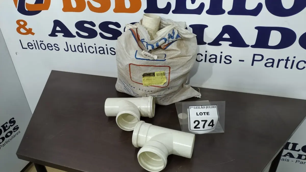 09 TÊ DE ESGOTO DE 75MM. (NO ESTADO) ATENÇÃO! FAZER A VISITAÇÃO ANTES DE ARREMATAR, NÃO SABEMOS SE FUNCIONA. LEILÃO NÃO TEM GARANTIA E NEM DEVOLUÇÃO, SUJEITO A POSSÍVEIS AVARIAS VISÍVEIS/OCULTAS E/OU AUSÊNCIA DE COMPONENTES.