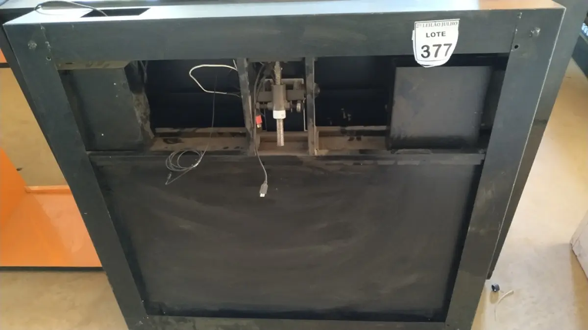 01 SUPORTE DE TV PARA TETO. (NO ESTADO) ATENÇÃO! FAZER A VISITAÇÃO ANTES DE ARREMATAR, NÃO SABEMOS SE FUNCIONA. LEILÃO NÃO TEM GARANTIA E NEM DEVOLUÇÃO, SUJEITO A POSSÍVEIS AVARIAS VISÍVEIS/OCULTAS E/OU AUSÊNCIA DE COMPONENTES.