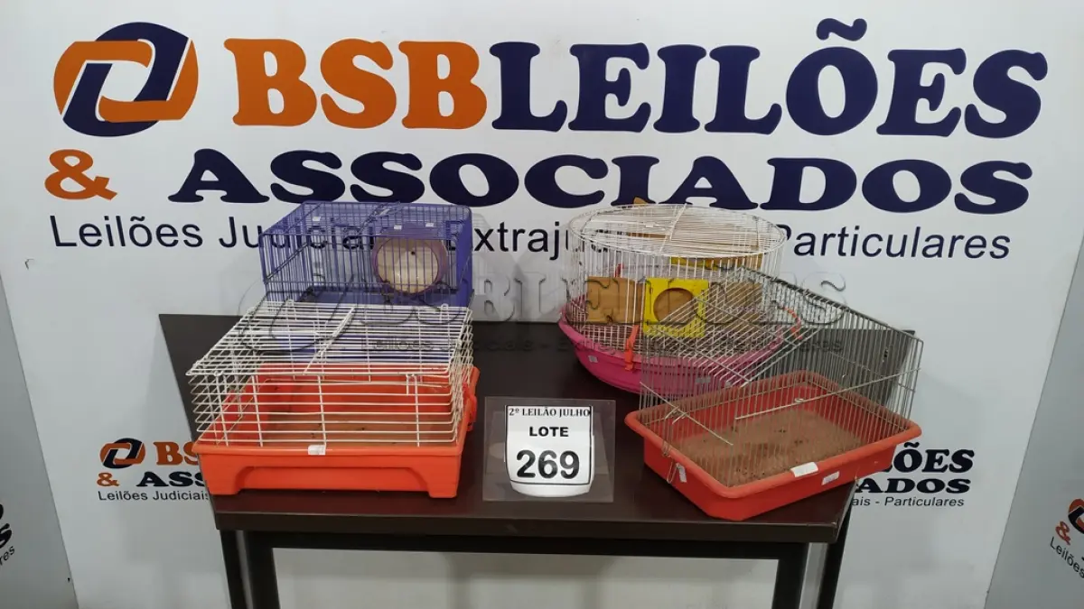 LOTE 269 - 04 GAIOLAS PARA HAMSTER. (NO ESTADO) ATENÇÃO! FAZER A VISITAÇÃO ANTES DE ARREMATAR, NÃO SABEMOS SE FUNCIONA, LEILÃO NÃO TEM GARANTIA E NEM DEVOLUÇÃO, SUJEITO A POSSÍVEIS AVARIAS VISÍVEIS/OCULTAS E/OU AUSÊNCIA DE COMPONENTES.