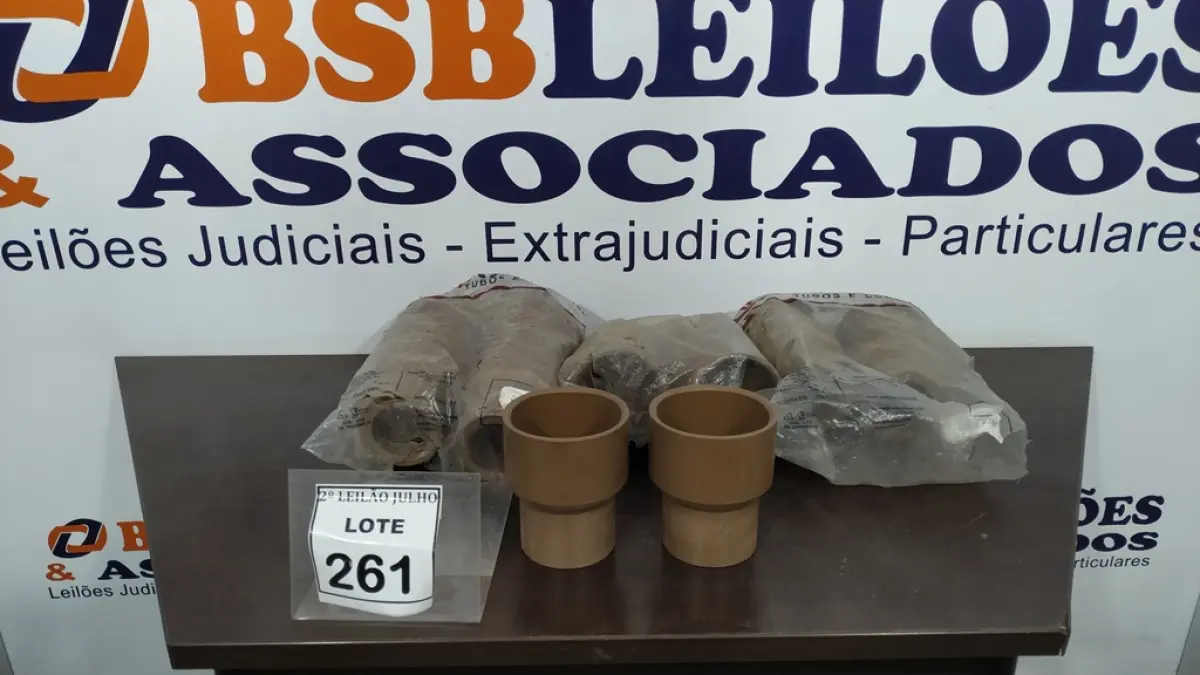01 LOTE COM VÁRIAS BUCHAS DE REDUÇÃO SOLDÁVEL 1101X60MM. (NO ESTADO) ATENÇÃO! FAZER A VISITAÇÃO ANTES DE ARREMATAR, NÃO SABEMOS SE FUNCIONA. LEILÃO NÃO TEM GARANTIA E NEM DEVOLUÇÃO, SUJEITO A POSSÍVEIS AVARIAS VISÍVEIS/OCULTAS E/OU AUSÊNCIA DE COMPONENTES.