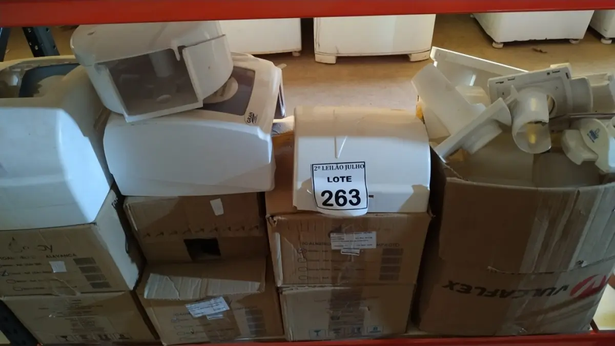01 LOTE COM GRANDE QUANTIDADE DE DISPENSES PARA PAPEL E SABÃO. (NO ESTADO) ATENÇÃO! FAZER A VISITAÇÃO ANTES DE ARREMATAR, NÃO SABEMOS SE FUNCIONA. LEILÃO NÃO TEM GARANTIA E NEM DEVOLUÇÃO, SUJEITO A POSSÍVEIS AVARIAS VISÍVEIS/OCULTAS E/OU AUSÊNCIA DE COMPONENTES.