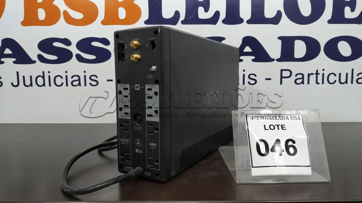 LOTE 046 - 01 APC UPS UNIT. (NO ESTADO EM QUE SE ENCONTRA. SUJEITO A AVARIAS OCULTAS/VISÍVEIS.) 3B1135X18443