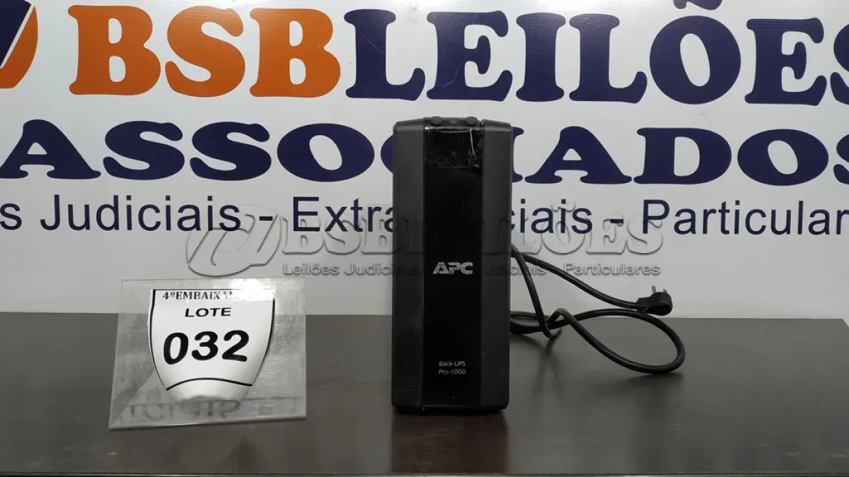 LOTE 032 - 01 APC UPS UNIT. (NO ESTADO EM QUE SE ENCONTRA. SUJEITO A AVARIAS OCULTAS/VISÍVEIS.) 3B1031X18515