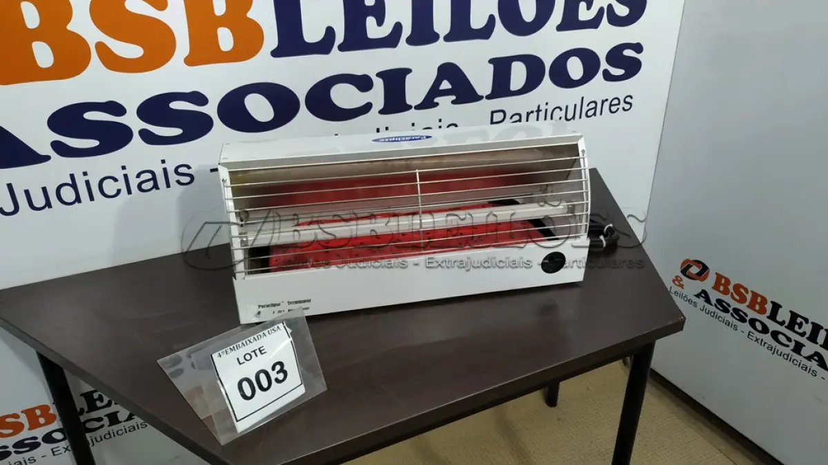 LOTE 003 - 01 LÂMPADA FLUORESCENTE PARA MOSCAS PARACLIPSE. (NO ESTADO EM QUE SE ENCONTRA. SUJEITO A AVARIAS OCULTAS/VISÍVEIS.)