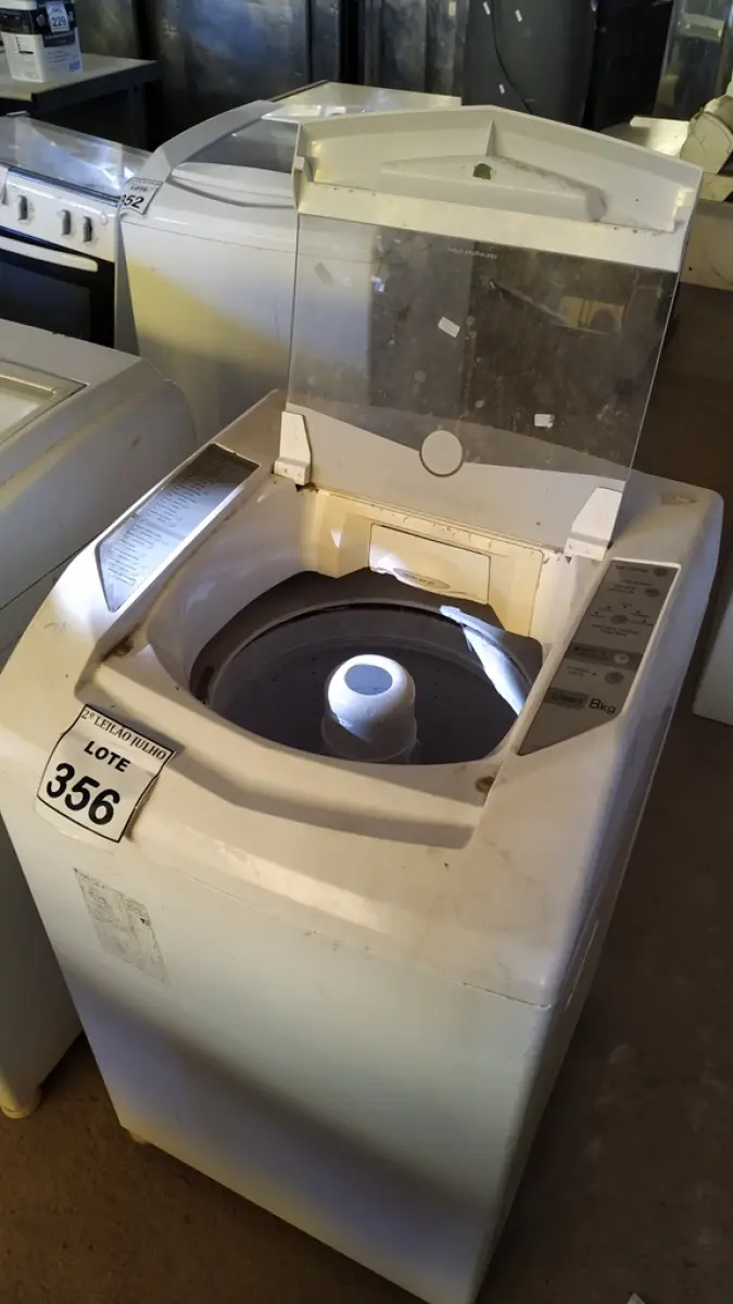 01 MÁQUINA DE LAVAR ROUPAS BRASTEMP 8KG 127V. (NO ESTADO) ATENÇÃO! FAZER A VISITAÇÃO ANTES DE ARREMATAR, NÃO SABEMOS SE FUNCIONA. LEILÃO NÃO TEM GARANTIA E NEM DEVOLUÇÃO, SUJEITO A POSSÍVEIS AVARIAS VISÍVEIS/OCULTAS E/OU AUSÊNCIA DE COMPONENTES.