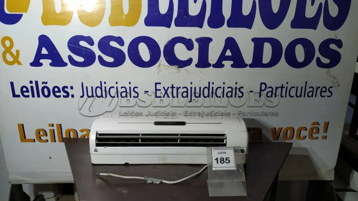 LOTE 185 - 01 EVAPORADORA 12.000BTUS. (NO ESTADO EM QUE SE ENCONTRA. SUJEITO A AVARIAS OCULTAS/VISÍVEIS.)  AV9866M