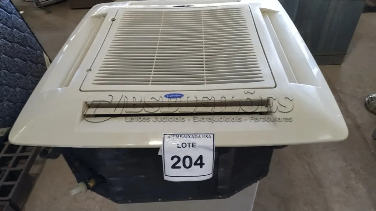 LOTE 204 - 01 EVAPORADORA DE TETO CARRIER.  (NO ESTADO EM QUE SE ENCONTRA. SUJEITO A AVARIAS OCULTAS/VISÍVEIS.) BH1440K