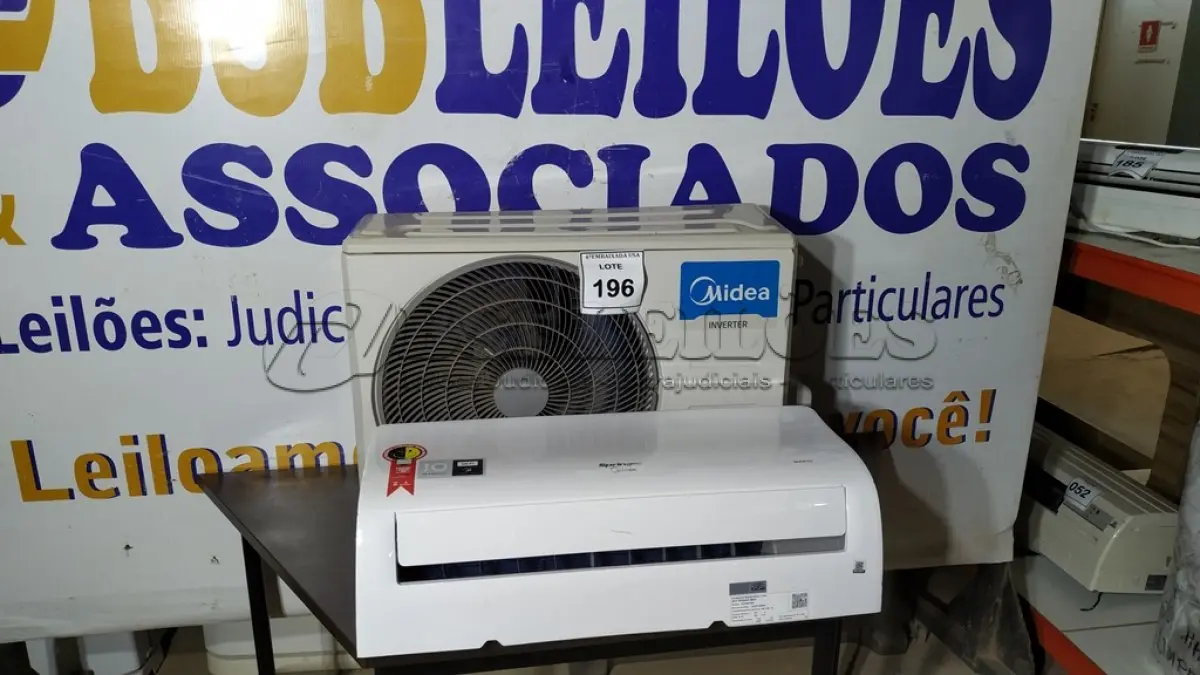 LOTE 196 - 01 AR CONDICIONADO SPRINGER INVETER12.000BTUS. (NO ESTADO EM QUE SE ENCONTRA. SUJEITO A AVARIAS OCULTAS/VISÍVEIS.)  BH1465U
