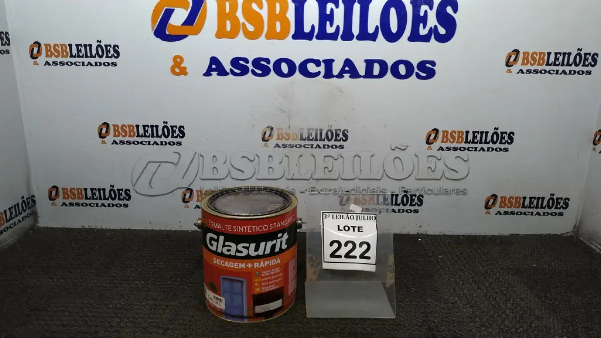 LOTE 222 - 01 LATA DE ESMALTE SINTÉTICO COM 3,6L NA COR BRILHANTE MARFIM MARCA GLASURIT. (NO ESTADO) ATENÇÃO! FAZER A VISITAÇÃO ANTES DE ARREMATAR, NÃO SABEMOS SE FUNCIONA, LEILÃO NÃO TEM GARANTIA E NEM DEVOLUÇÃO, SUJEITO A POSSÍVEIS AVARIAS VISÍVEIS/OCULTAS E/OU AUSÊNCIA DE COMPONENTES.