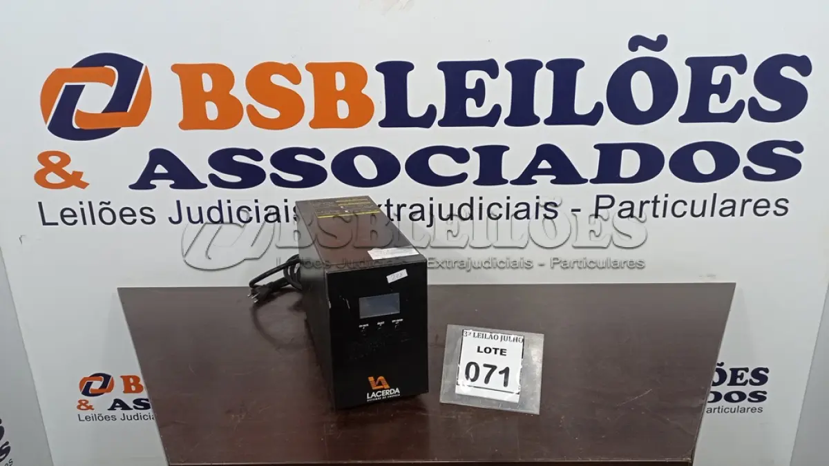 LOTE 071 - 01 NOBREAK MARCA LACERDA. (NO ESTADO) ATENÇÃO! FAZER A VISITAÇÃO ANTES DE ARREMATAR, NÃO SABEMOS SE FUNCIONA, LEILÃO NÃO TEM GARANTIA E NEM DEVOLUÇÃO, SUJEITO A POSSÍVEIS AVARIAS VISÍVEIS/OCULTAS E/OU AUSÊNCIA DE COMPONENTES.