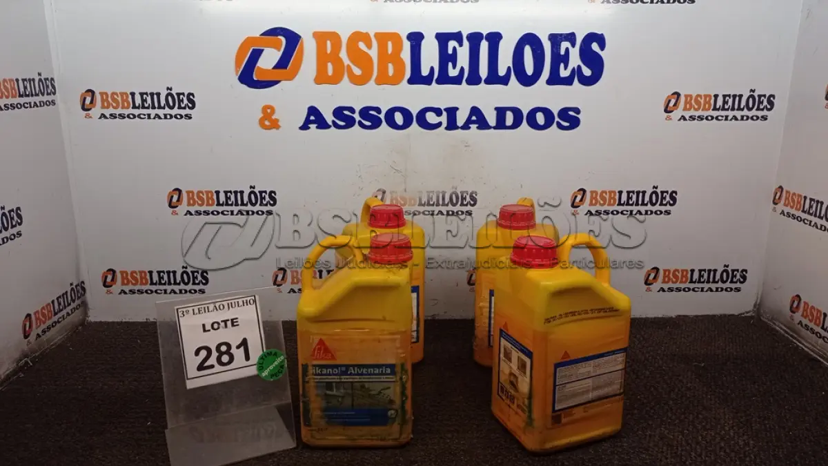 LOTE 281 - 04 GALÕES DE ADITIVO PLASTIFICANTE PARA ARGAMASSA DE ASSENTAMENTO E REBOCO DE 3,6LTS CADA MARCA SIKA. (NO ESTADO) ATENÇÃO! FAZER A VISITAÇÃO ANTES DE ARREMATAR, NÃO SABEMOS SE FUNCIONA, LEILÃO NÃO TEM GARANTIA E NEM DEVOLUÇÃO, SUJEITO A POSSÍVEIS AVARIAS VISÍVEIS/OCULTAS E/OU AUSÊNCIA DE COMPONENTES.