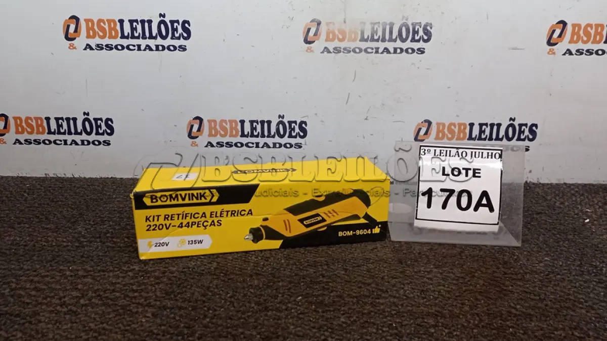 LOTE 170 - KIT RETÍFICA ELÉTRICA 220V 44 PEÇAS (NO ESTADO) ATENÇÃO! FAZER A VISITAÇÃO ANTES DE ARREMATAR, NÃO SABEMOS SE FUNCIONA, LEILÃO NÃO TEM GARANTIA E NEM DEVOLUÇÃO, SUJEITO A POSSÍVEIS AVARIAS VISÍVEIS/OCULTAS E/OU AUSÊNCIA DE COMPONENTES.