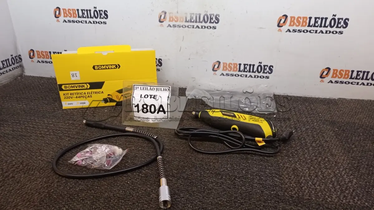 LOTE 180 - KIT RETÍFICA ELÉTRICA 220V 44 PEÇAS (NO ESTADO) ATENÇÃO! FAZER A VISITAÇÃO ANTES DE ARREMATAR, NÃO SABEMOS SE FUNCIONA, LEILÃO NÃO TEM GARANTIA E NEM DEVOLUÇÃO, SUJEITO A POSSÍVEIS AVARIAS VISÍVEIS/OCULTAS E/OU AUSÊNCIA DE COMPONENTES.