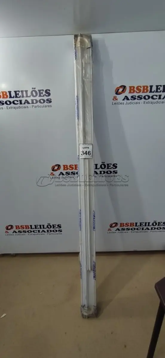 LOTE 335 - 01 PORTA SANFONADA. (NO ESTADO) ATENÇÃO! FAZER A VISITAÇÃO ANTES DE ARREMATAR, NÃO SABEMOS SE FUNCIONA, LEILÃO NÃO TEM GARANTIA E NEM DEVOLUÇÃO, SUJEITO A POSSÍVEIS AVARIAS VISÍVEIS/OCULTAS E/OU AUSÊNCIA DE COMPONENTES.