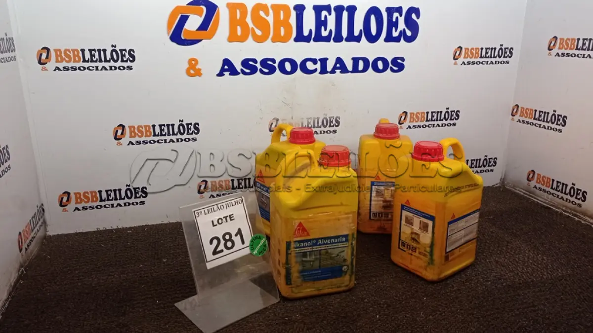 LOTE 281 - 04 GALÕES DE ADITIVO PLASTIFICANTE PARA ARGAMASSA DE ASSENTAMENTO E REBOCO DE 3,6LTS CADA MARCA SIKA. (NO ESTADO) ATENÇÃO! FAZER A VISITAÇÃO ANTES DE ARREMATAR, NÃO SABEMOS SE FUNCIONA, LEILÃO NÃO TEM GARANTIA E NEM DEVOLUÇÃO, SUJEITO A POSSÍVEIS AVARIAS VISÍVEIS/OCULTAS E/OU AUSÊNCIA DE COMPONENTES.