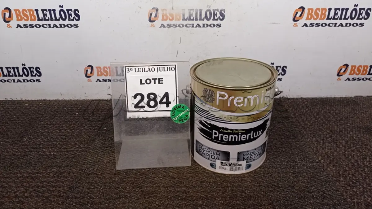 LOTE 284 - 01 LATA DE ESMALTE SINTÉTICO PREMIERLUX DE 3,6L NA COR BRANCO FOSCO MARCA PREMIER. (NO ESTADO) ATENÇÃO! FAZER A VISITAÇÃO ANTES DE ARREMATAR, NÃO SABEMOS SE FUNCIONA, LEILÃO NÃO TEM GARANTIA E NEM DEVOLUÇÃO, SUJEITO A POSSÍVEIS AVARIAS VISÍVEIS/OCULTAS E/OU AUSÊNCIA DE COMPONENTES.