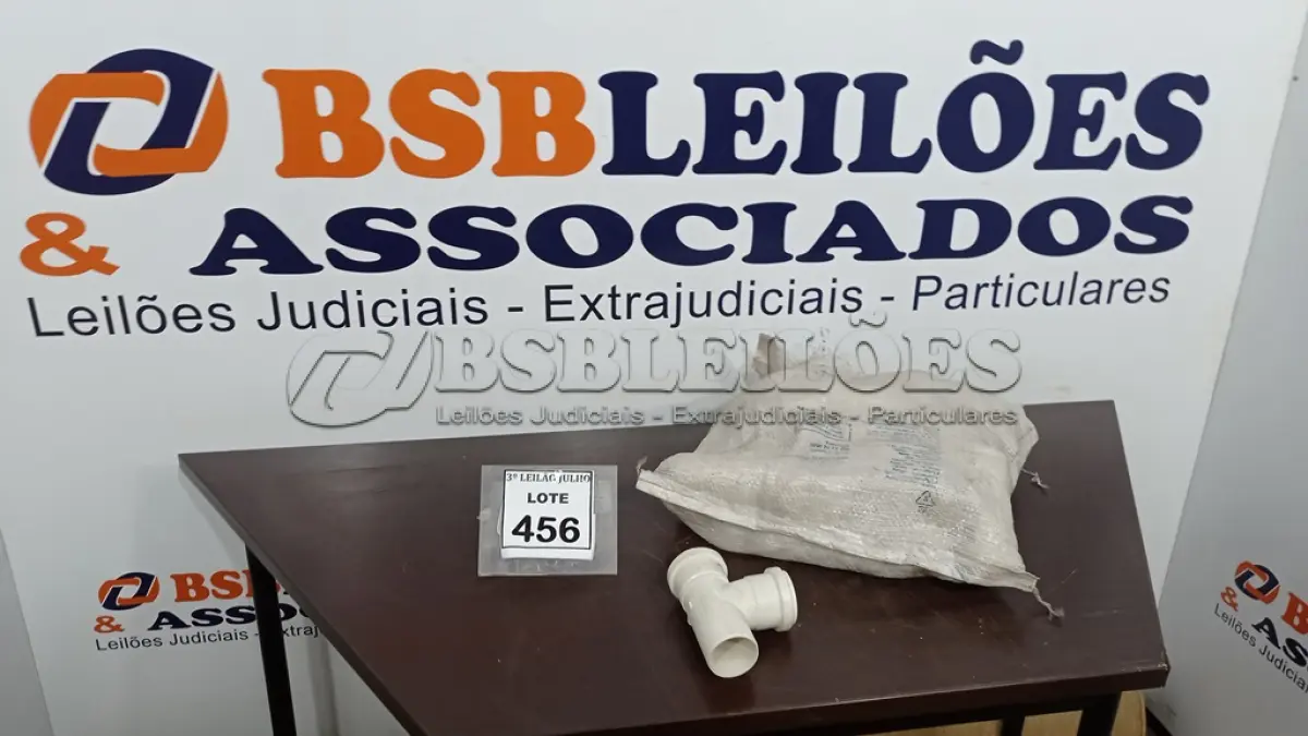 LOTE 456 - 01 LOTE COM VÁRIOS TÊ HIDRÁULICOS. (NO ESTADO) ATENÇÃO! FAZER A VISITAÇÃO ANTES DE ARREMATAR, NÃO SABEMOS SE FUNCIONA, LEILÃO NÃO TEM GARANTIA E NEM DEVOLUÇÃO, SUJEITO A POSSÍVEIS AVARIAS VISÍVEIS/OCULTAS E/OU AUSÊNCIA DE COMPONENTES.