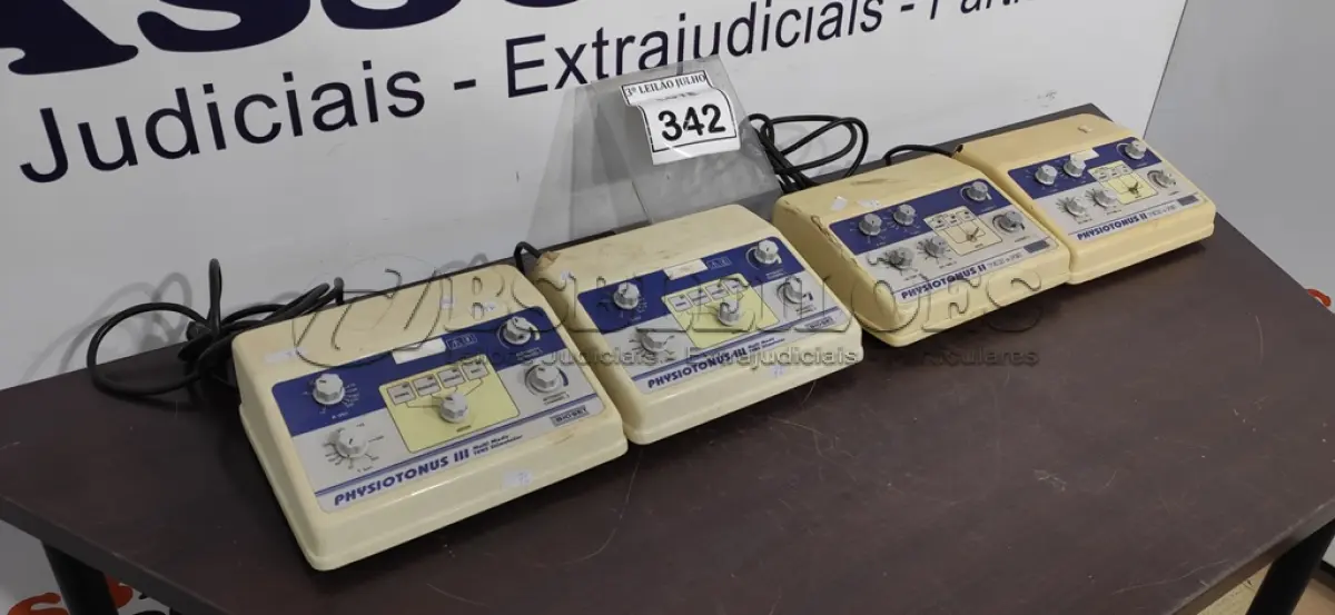 LOTE 342 - 04 APARELHOS DE ELETROESTIMULAÇÃO MARCA PHYSIOTONUS III. (NO ESTADO) ATENÇÃO! FAZER A VISITAÇÃO ANTES DE ARREMATAR, NÃO SABEMOS SE FUNCIONA. LEILÃO NÃO TEM GARANTIA E NEM DEVOLUÇÃO, SUJEITO A POSSÍVEIS AVARIAS VISÍVEIS/OCULTAS E/OU AUSÊNCIA DE COMPONENTES.