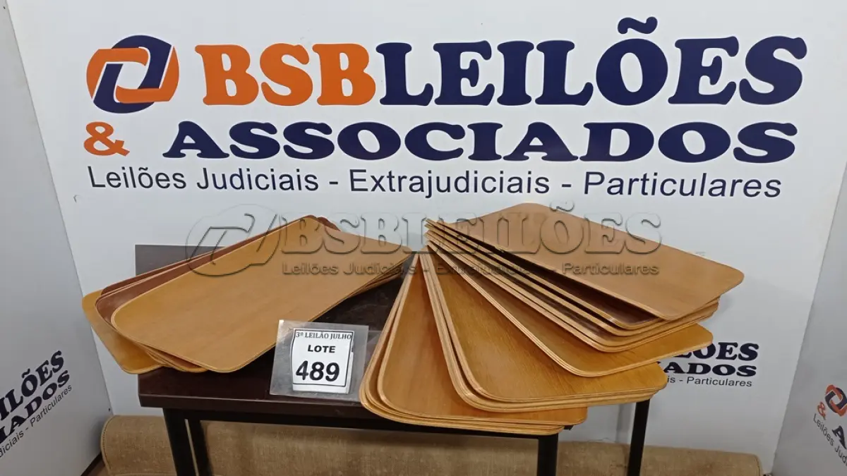LOTE 489 - 20 PLACAS DE MADEIRAS. (NO ESTADO) ATENÇÃO! FAZER A VISITAÇÃO ANTES DE ARREMATAR, NÃO SABEMOS SE FUNCIONA, LEILÃO NÃO TEM GARANTIA E NEM DEVOLUÇÃO, SUJEITO A POSSÍVEIS AVARIAS VISÍVEIS/OCULTAS E/OU AUSÊNCIA DE COMPONENTES.