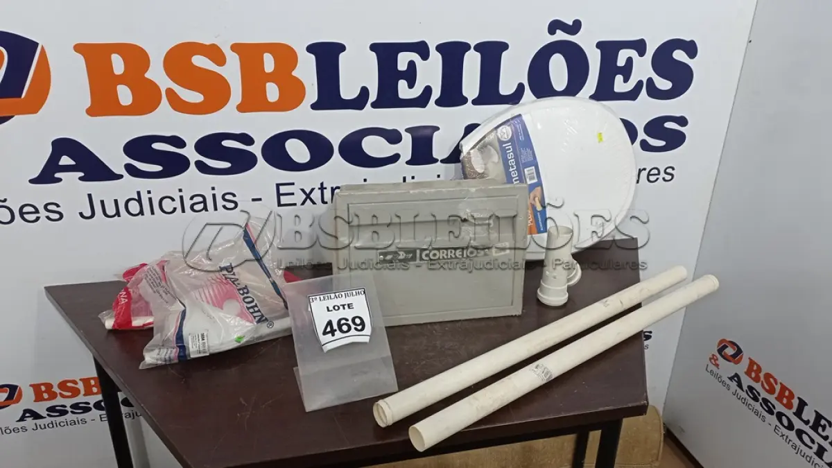 LOTE 469 - 01 CAIXA DE CORREIOS, 01 ASSENTO DE VASO, 02 KIT’S DE DUCHA FRIA E 02 TUBOS DE LIGAÇÃO PARA VASOS. (NO ESTADO) ATENÇÃO! FAZER A VISITAÇÃO ANTES DE ARREMATAR, NÃO SABEMOS SE FUNCIONA, LEILÃO NÃO TEM GARANTIA E NEM DEVOLUÇÃO, SUJEITO A POSSÍVEIS AVARIAS VISÍVEIS/OCULTAS E/OU AUSÊNCIA DE COMPONENTES.