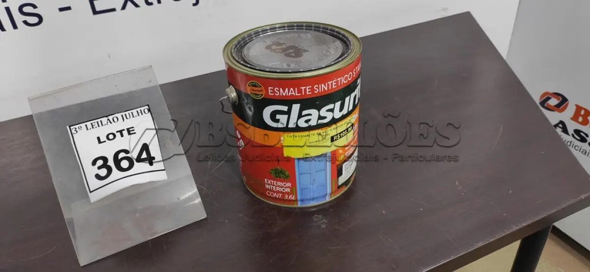 LOTE 495 - 01 LATA DE ESMALTE SINTÉTICO COM 3,6L NA COR BRILHANTE AZUL REAL MARCA GLASURIT. (NO ESTADO) ATENÇÃO! FAZER A VISITAÇÃO ANTES DE ARREMATAR, NÃO SABEMOS SE FUNCIONA, LEILÃO NÃO TEM GARANTIA E NEM DEVOLUÇÃO, SUJEITO A POSSÍVEIS AVARIAS VISÍVEIS/OCULTAS E/OU AUSÊNCIA DE COMPONENTES.