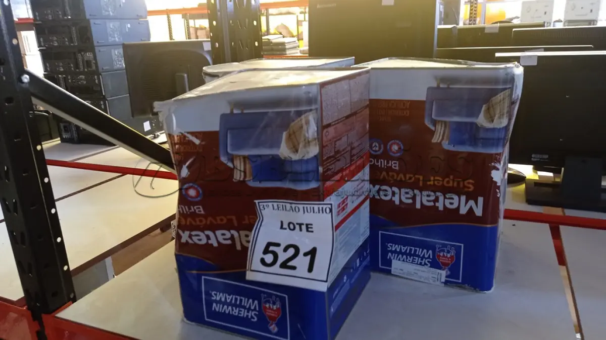LOTE 521 - 03 LATAS DE TINTA ACRÍLICA METALATEX SHERWIN-WILLIAMS 16L NA COR PALHA. (NO ESTADO) ATENÇÃO! FAZER A VISITAÇÃO ANTES DE ARREMATAR, NÃO SABEMOS SE FUNCIONA, LEILÃO NÃO TEM GARANTIA E NEM DEVOLUÇÃO, SUJEITO A POSSÍVEIS AVARIAS VISÍVEIS/OCULTAS E/OU AUSÊNCIA DE COMPONENTES.