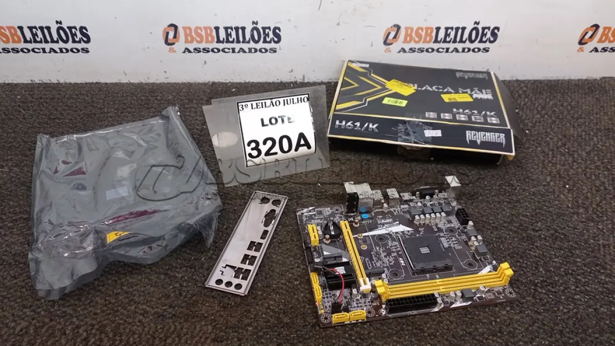 LOTE 320 - 01 PLACA MAE 32GB 6GB/S USB 3.0. (NO ESTADO) ATENÇÃO! FAZER A VISITAÇÃO ANTES DE ARREMATAR, NÃO SABEMOS SE FUNCIONA, LEILÃO NÃO TEM GARANTIA E NEM DEVOLUÇÃO, SUJEITO A POSSÍVEIS AVARIAS VISÍVEIS/OCULTAS E/OU AUSÊNCIA DE COMPONENTES.