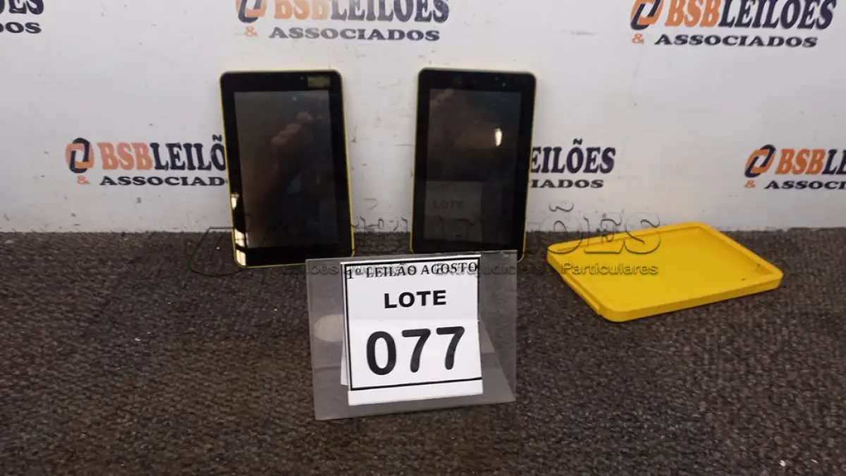 LOTE 077 - 02 TABLETS MARCA CCE. (NO ESTADO) ATENÇÃO! FAZER A VISITAÇÃO ANTES DE ARREMATAR, NÃO SABEMOS SE FUNCIONA. LEILÃO NÃO TEM GARANTIA E NEM DEVOLUÇÃO, SUJEITO A POSSÍVEIS AVARIAS VISÍVEIS/OCULTAS E/OU AUSÊNCIA DE COMPONENTES.