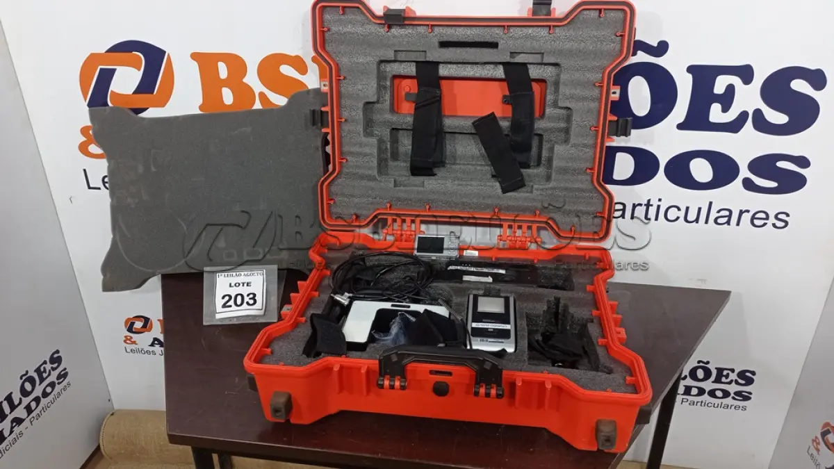 LOTE 203 - 01 KIT COLLECT BIO AEX-14224 MARCA AKIYAMA COM CASE. (NO ESTADO) ATENÇÃO! FAZER A VISITAÇÃO ANTES DE ARREMATAR, NÃO SABEMOS SE FUNCIONA, LEILÃO NÃO TEM GARANTIA E NEM DEVOLUÇÃO, SUJEITO A POSSÍVEIS AVARIAS VISÍVEIS/OCULTAS E/OU AUSÊNCIA DE COMPONENTES.