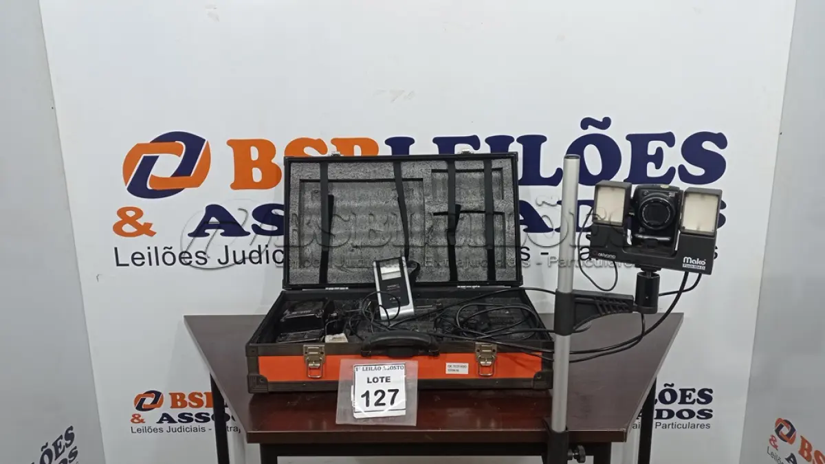 LOTE 127 - 01 KIT COLLECT BIO AEX-14224 MARCA AKIYAMA COM CASE. (NO ESTADO) ATENÇÃO! FAZER A VISITAÇÃO ANTES DE ARREMATAR, NÃO SABEMOS SE FUNCIONA, LEILÃO NÃO TEM GARANTIA E NEM DEVOLUÇÃO, SUJEITO A POSSÍVEIS AVARIAS VISÍVEIS/OCULTAS E/OU AUSÊNCIA DE COMPONENTES.