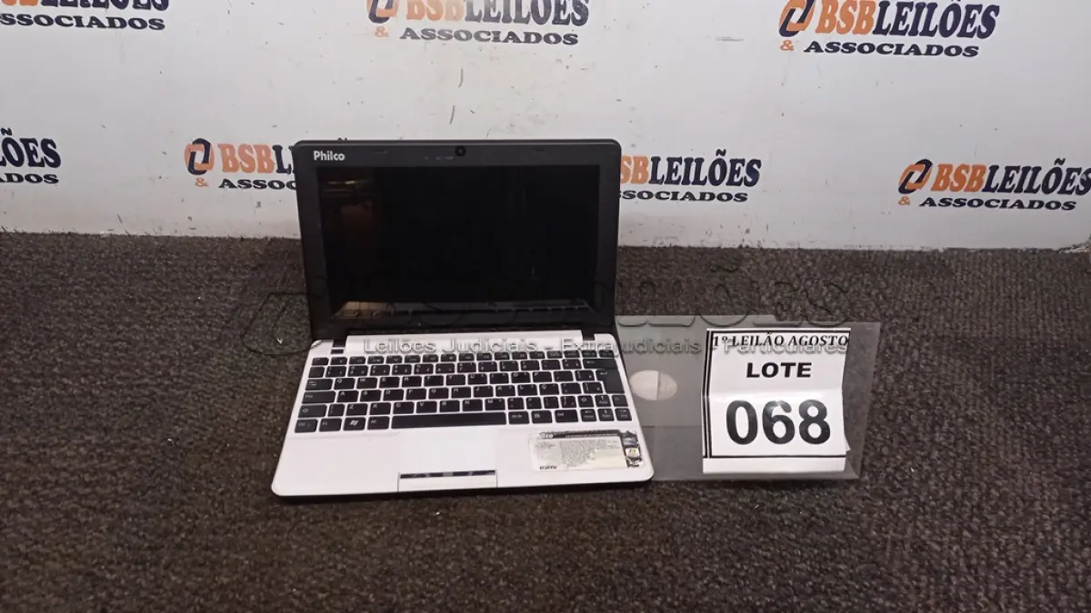 LOTE 068 - 01 NETBOOK MARCA PHILCO. (NO ESTADO) ATENÇÃO! FAZER A VISITAÇÃO ANTES DE ARREMATAR, NÃO SABEMOS SE FUNCIONA. LEILÃO NÃO TEM GARANTIA E NEM DEVOLUÇÃO, SUJEITO A POSSÍVEIS AVARIAS VISÍVEIS/OCULTAS E/OU AUSÊNCIA DE COMPONENTES.