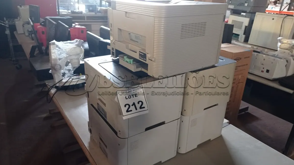LOTE 212 - 05 IMPRESSORAS MARCA SAMSUNG. (NO ESTADO) ATENÇÃO! FAZER A VISITAÇÃO ANTES DE ARREMATAR, NÃO SABEMOS SE FUNCIONA, LEILÃO NÃO TEM GARANTIA E NEM DEVOLUÇÃO, SUJEITO A POSSÍVEIS AVARIAS VISÍVEIS/OCULTAS E/OU AUSÊNCIA DE COMPONENTES.