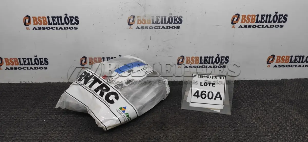 LOTE 518 - 01 PACOTE COM 30 MASCARAS DE SEGURANÇA 3M AURA 9320+BR SEM VÁLVULA. (NO ESTADO) ATENÇÃO! FAZER A VISITAÇÃO ANTES DE ARREMATAR, NÃO SABEMOS SE FUNCIONA, LEILÃO NÃO TEM GARANTIA E NEM DEVOLUÇÃO, SUJEITO A POSSÍVEIS AVARIAS VISÍVEIS/OCULTAS E/OU AUSÊNCIA DE COMPONENTES.