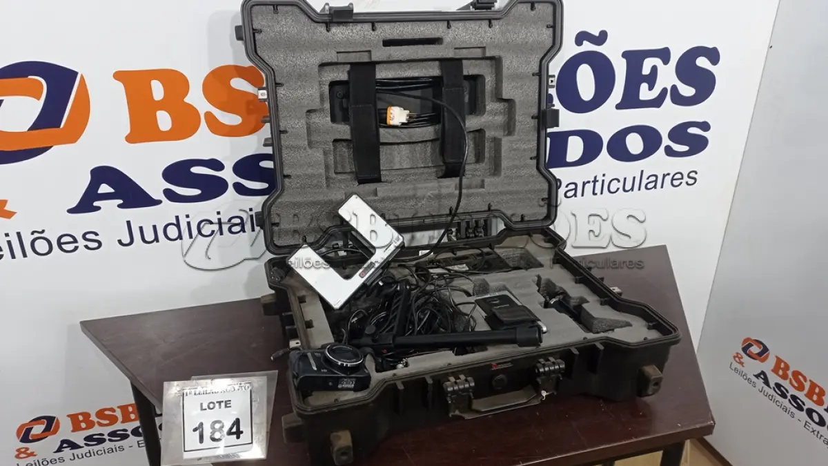 LOTE 184 - 01 KIT COLLECT BIO AEX-14224 MARCA AKIYAMA COM CASE. (NO ESTADO) ATENÇÃO! FAZER A VISITAÇÃO ANTES DE ARREMATAR, NÃO SABEMOS SE FUNCIONA, LEILÃO NÃO TEM GARANTIA E NEM DEVOLUÇÃO, SUJEITO A POSSÍVEIS AVARIAS VISÍVEIS/OCULTAS E/OU AUSÊNCIA DE COMPONENTES.