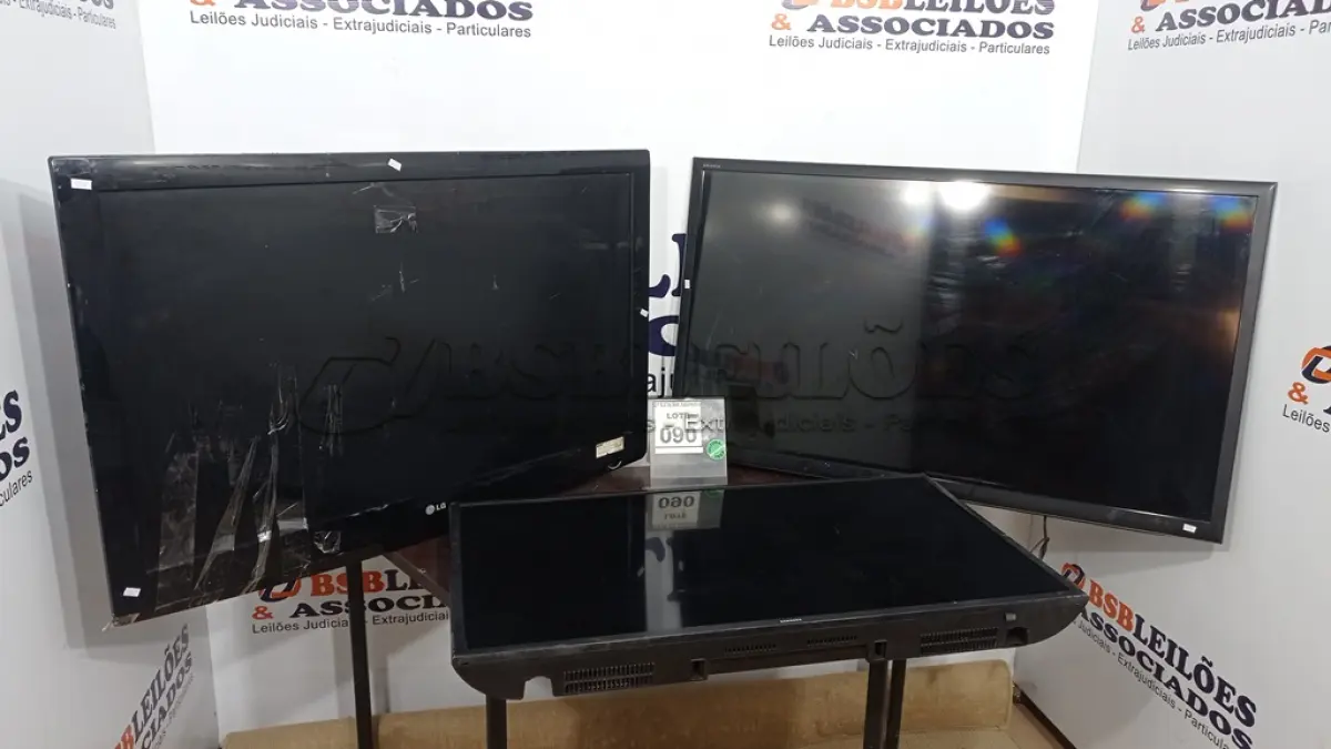 LOTE 090 - 01 TV LCD 40’’ MARCA  SAMSUNG, 01 TV LCD 46’’ MARCA SONY E 01 TV LCD 42’’ MARCA LG. (NO ESTADO) ATENÇÃO! FAZER A VISITAÇÃO ANTES DE ARREMATAR, NÃO SABEMOS SE FUNCIONA, LEILÃO NÃO TEM GARANTIA E NEM DEVOLUÇÃO, SUJEITO A POSSÍVEIS AVARIAS VISÍVEIS/OCULTAS E/OU AUSÊNCIA DE COMPONENTES.