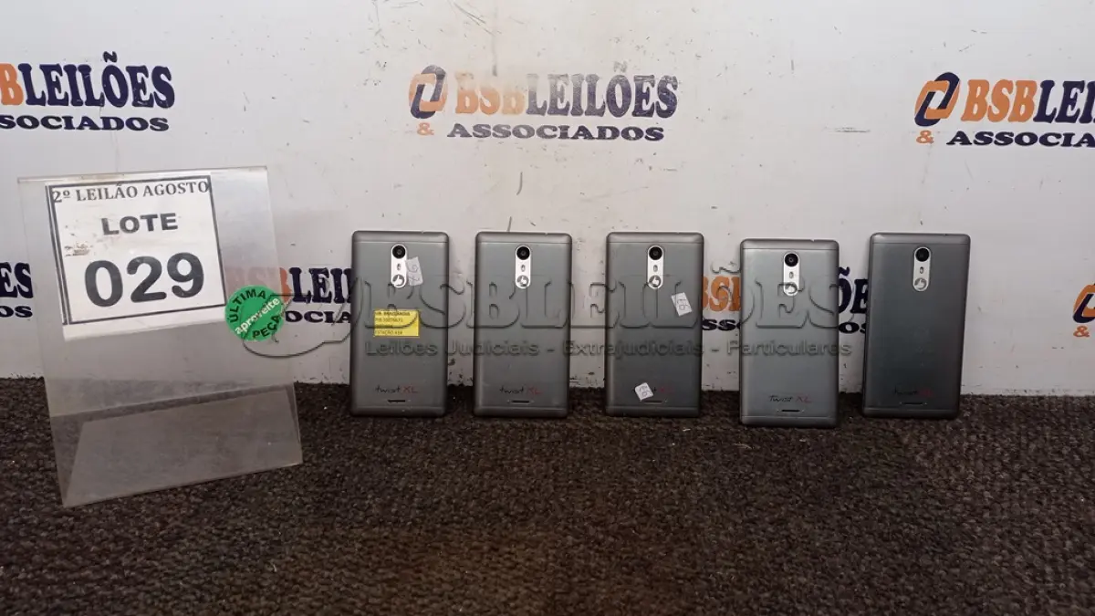 LOTE 029 - 05 CELULARES MARCA POSITIVO. (NO ESTADO) ATENÇÃO! FAZER A VISITAÇÃO ANTES DE ARREMATAR, NÃO SABEMOS SE FUNCIONA, LEILÃO NÃO TEM GARANTIA E NEM DEVOLUÇÃO, SUJEITO A POSSÍVEIS AVARIAS VISÍVEIS/OCULTAS E/OU AUSÊNCIA DE COMPONENTES.