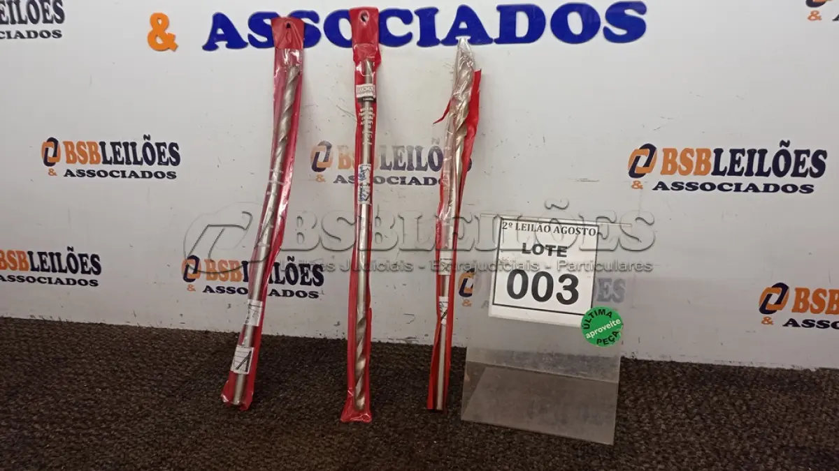 LOTE 003 - 01 LOTE COM VÁRIAS BROCAS DE PAREDE COM TAMANHOS DIVERSOS. (NO ESTADO) ATENÇÃO! FAZER A VISITAÇÃO ANTES DE ARREMATAR, NÃO SABEMOS SE FUNCIONA, LEILÃO NÃO TEM GARANTIA E NEM DEVOLUÇÃO, SUJEITO A POSSÍVEIS AVARIAS VISÍVEIS/OCULTAS E/OU AUSÊNCIA DE COMPONENTES.