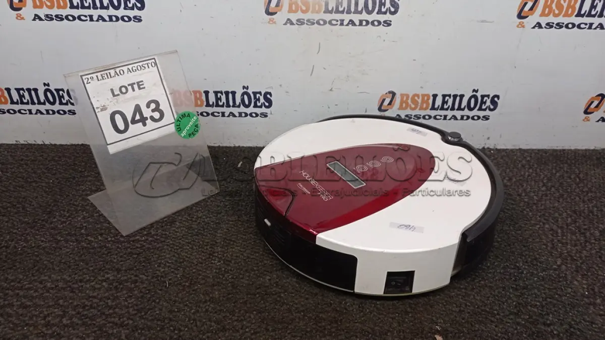 LOTE 043 - 01 ASPIRADOR ROBÔ POLISHOP. (NO ESTADO) ATENÇÃO! FAZER A VISITAÇÃO ANTES DE ARREMATAR, NÃO SABEMOS SE FUNCIONA, LEILÃO NÃO TEM GARANTIA E NEM DEVOLUÇÃO, SUJEITO A POSSÍVEIS AVARIAS VISÍVEIS/OCULTAS E/OU AUSÊNCIA DE COMPONENTES.