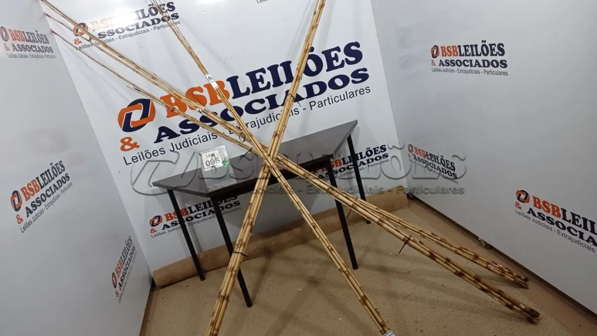 LOTE 095 - 20 VARAS DE BAMBU. (NO ESTADO) ATENÇÃO! FAZER A VISITAÇÃO ANTES DE ARREMATAR, NÃO SABEMOS SE FUNCIONA, LEILÃO NÃO TEM GARANTIA E NEM DEVOLUÇÃO, SUJEITO A POSSÍVEIS AVARIAS VISÍVEIS/OCULTAS E/OU AUSÊNCIA DE COMPONENTES.