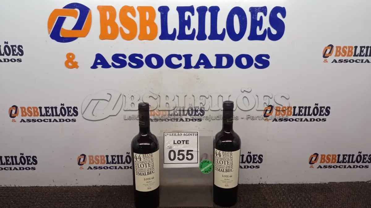 LOTE 055 - 02 GARRAFAS DE VINHO TINTO VALA REAL PORTUGUÊS SAFRA 2019 750ML. (NO ESTADO) ATENÇÃO! FAZER A VISITAÇÃO ANTES DE ARREMATAR, NÃO SABEMOS SE FUNCIONA, LEILÃO NÃO TEM GARANTIA E NEM DEVOLUÇÃO, SUJEITO A POSSÍVEIS AVARIAS VISÍVEIS/OCULTAS E/OU AUSÊNCIA DE COMPONENTES.