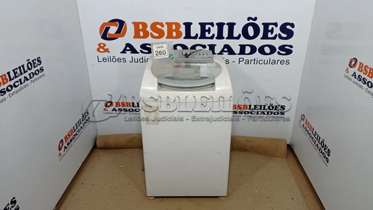 LOTE 260