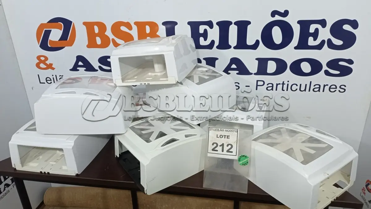 LOTE 212 - 07 DISPENSE DE PAPEL. (NO ESTADO) ATENÇÃO! FAZER A VISITAÇÃO ANTES DE ARREMATAR, NÃO SABEMOS SE FUNCIONA. LEILÃO NÃO TEM GARANTIA E NEM DEVOLUÇÃO, SUJEITO A POSSÍVEIS AVARIAS VISÍVEIS/OCULTAS E/OU AUSÊNCIA DE COMPONENTES.