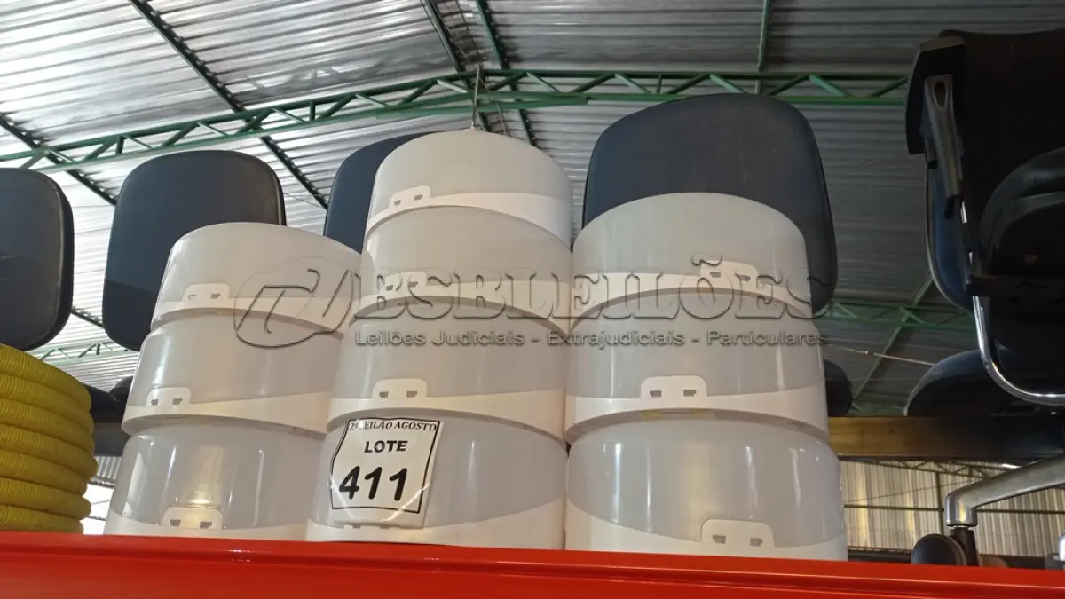 LOTE 411