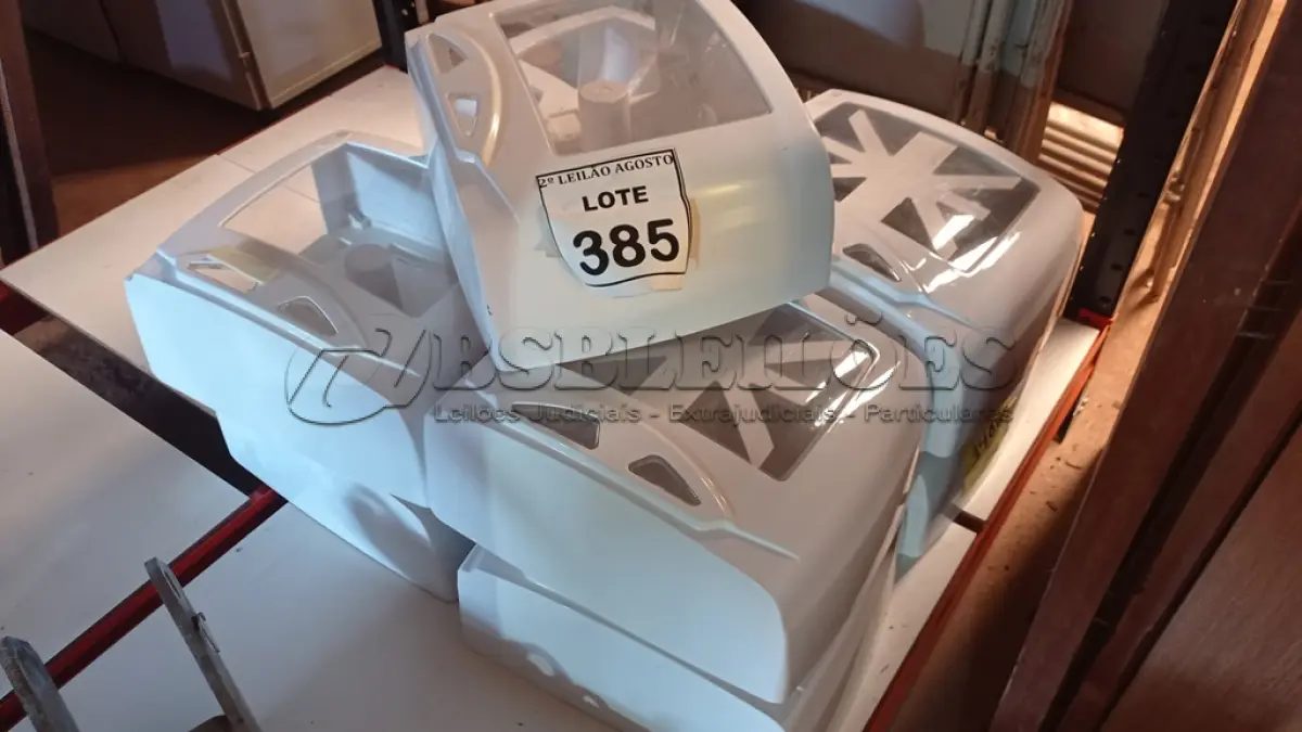 LOTE 385 - 09 DISPENSES DE PAPEL. (NO ESTADO) ATENÇÃO! FAZER A VISITAÇÃO ANTES DE ARREMATAR, NÃO SABEMOS SE FUNCIONA. LEILÃO NÃO TEM GARANTIA E NEM DEVOLUÇÃO, SUJEITO A POSSÍVEIS AVARIAS VISÍVEIS/OCULTAS E/OU AUSÊNCIA DE COMPONENTES.