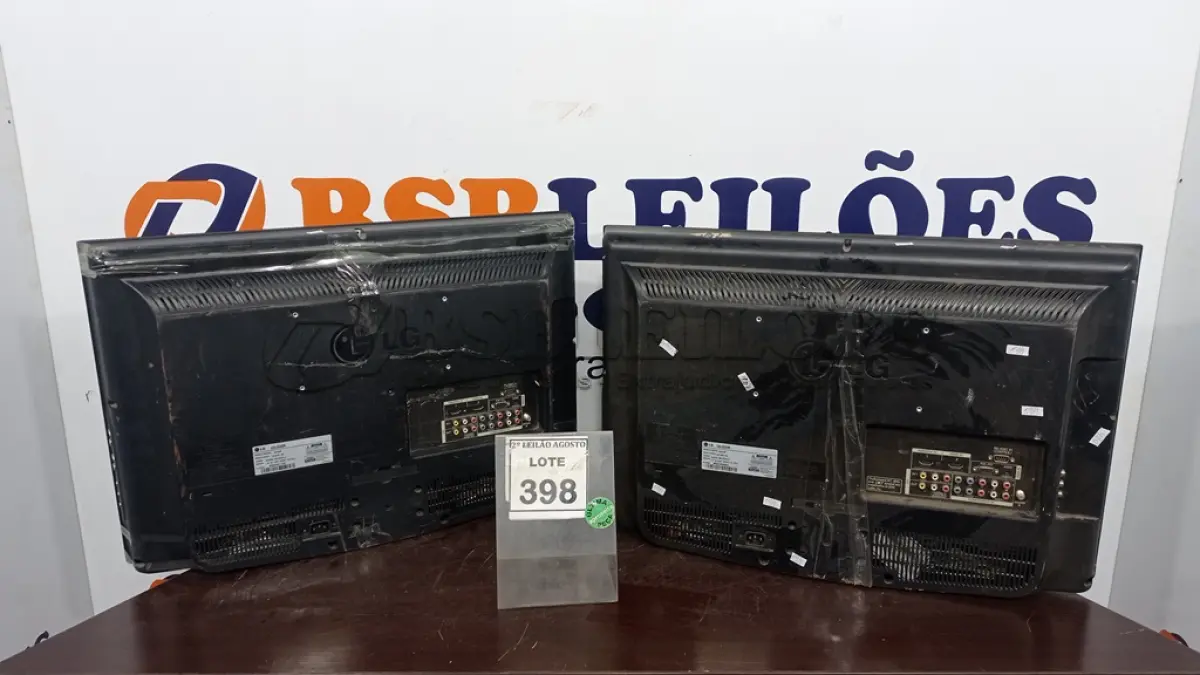 LOTE 398 - 02 TV’S LCD DE 26’’ MARCA LG PARA RETIRADA DE PEÇAS. (NO ESTADO) ATENÇÃO! FAZER A VISITAÇÃO ANTES DE ARREMATAR, NÃO SABEMOS SE FUNCIONA. LEILÃO NÃO TEM GARANTIA E NEM DEVOLUÇÃO, SUJEITO A POSSÍVEIS AVARIAS VISÍVEIS/OCULTAS E/OU AUSÊNCIA DE COMPONENTES.