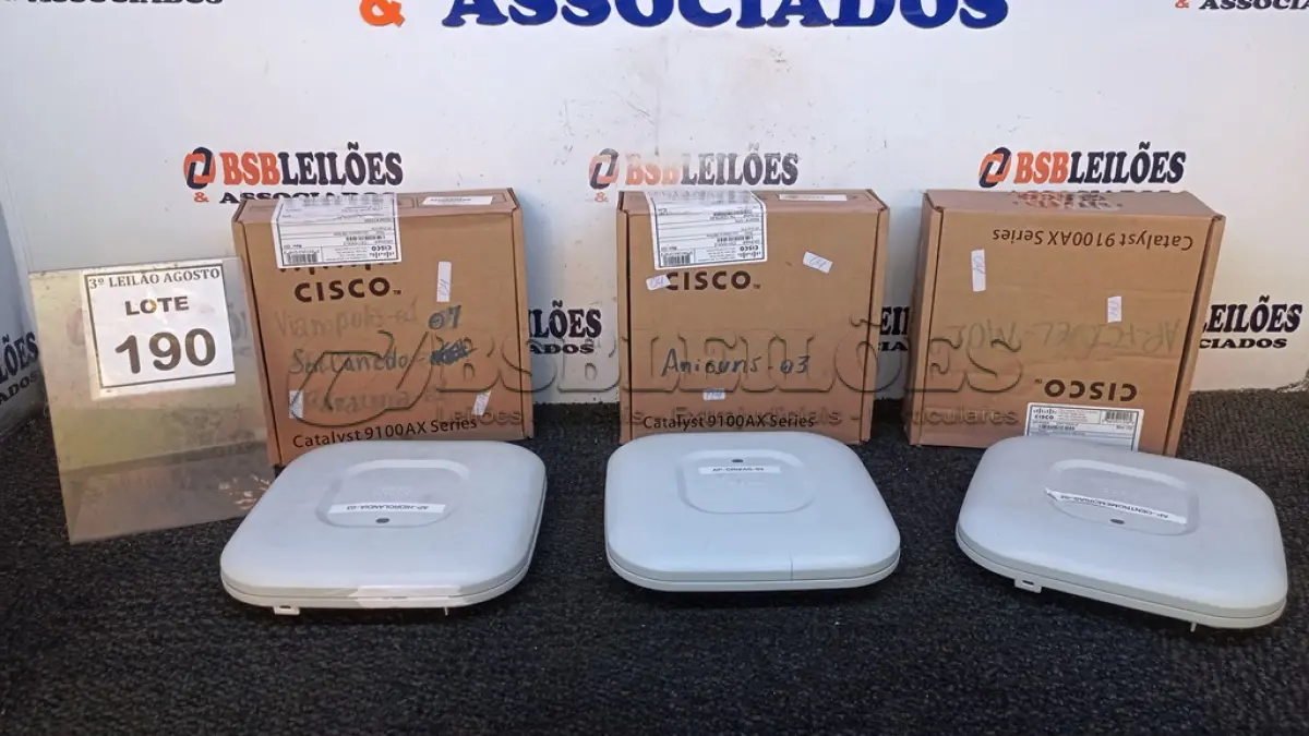 LOTE 190 - 03 ROTEADORES MARCA CISCO. (NO ESTADO) ATENÇÃO! FAZER A VISITAÇÃO ANTES DE ARREMATAR, NÃO SABEMOS SE FUNCIONA, LEILÃO NÃO TEM GARANTIA E NEM DEVOLUÇÃO, SUJEITO A POSSÍVEIS AVARIAS VISÍVEIS/OCULTAS E/OU AUSÊNCIA DE COMPONENTES.