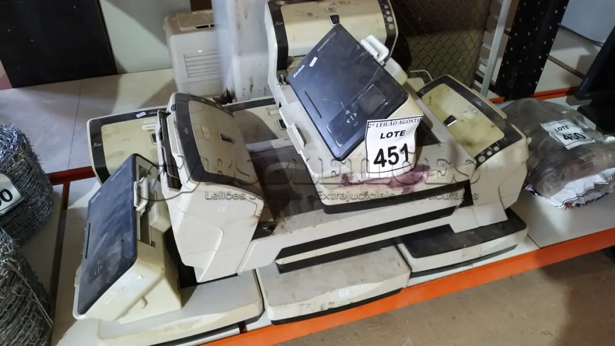 LOTE 451 - 08 SCANNERS MARCA FUJITSU. (NO ESTADO) ATENÇÃO! FAZER A VISITAÇÃO ANTES DE ARREMATAR, NÃO SABEMOS SE FUNCIONA. LEILÃO NÃO TEM GARANTIA E NEM DEVOLUÇÃO, SUJEITO A POSSÍVEIS AVARIAS VISÍVEIS/OCULTAS E/OU AUSÊNCIA DE COMPONENTES.